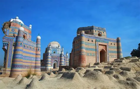  De Uch Sharif-Moskee: Een Parel van Moorse Architectuur en Heiligheid!